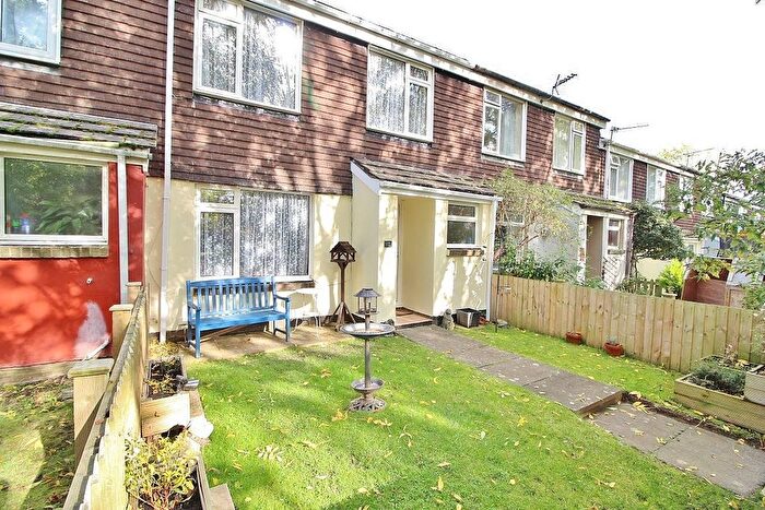 3 Bedroom Terraced House For Sale In Honey Suckle Court, Waterlooville, PO7