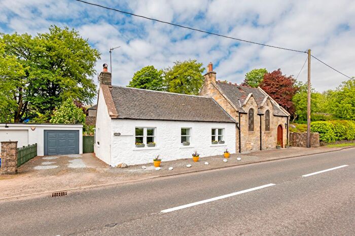 2 Bedroom Detached House For Sale In Lindenlea, Carlops, Scottish Borders, EH26