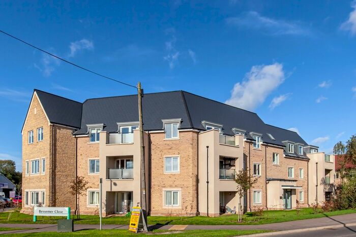 2 Bedroom Flat To Rent In Clifton Close, Bicester, OX26