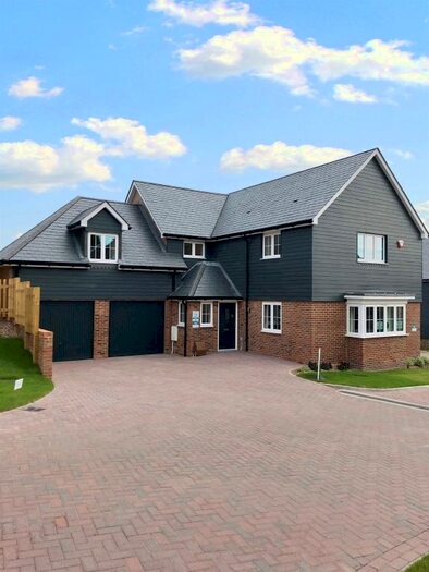 4 Bedroom Detached House For Sale In Churchfield View, Bolney, Haywards Heath, RH17