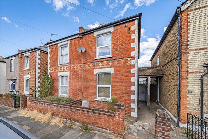 2 Bedroom Semi Detached House For Sale In Northcote Road, New Malden, KT3