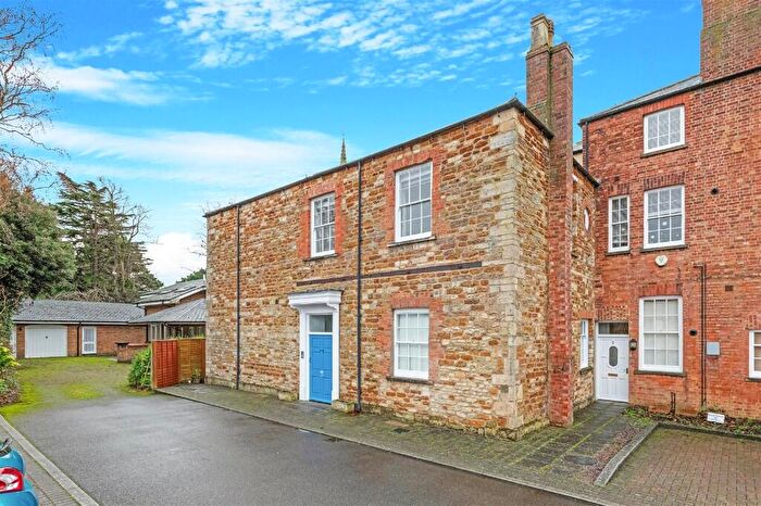 2 Bedroom Apartment For Sale In Heritage Court, Kettering, Northamptonshire, NN16