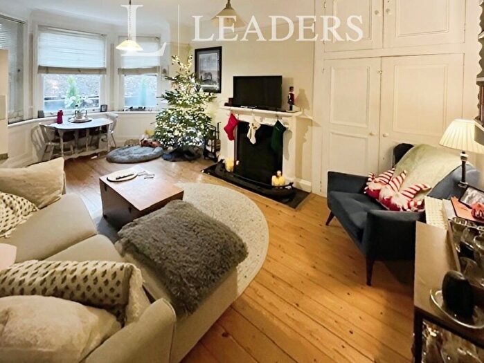 2 Bedroom Apartment To Rent In The Drive, Hove, BN3