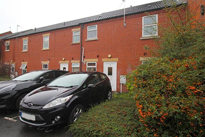 2 Bedroom Flat To Rent In Carlton Close, Loughborough, LE11