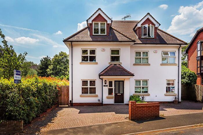 4 Bedroom Semi Detached House To Rent In Woking, Surrey, GU22