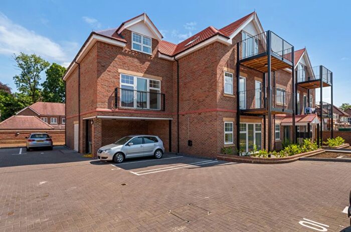 2 Bedroom Flat For Sale In Brighton Road, Purley, CR8