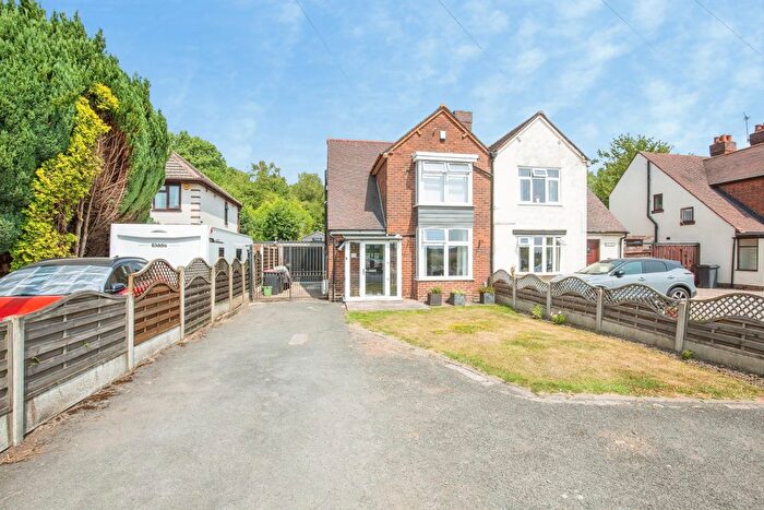 2 Bedroom Semi-Detached House For Sale In Watling Street, Dordon, B78