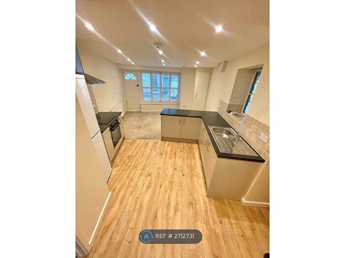 1 Bedroom Flat To Rent In West End, Witney, OX28