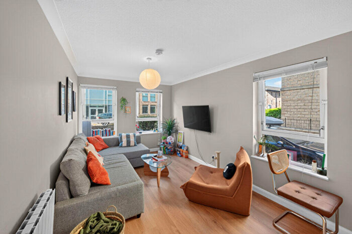 1 Bedroom Flat For Sale In / Bonnington Road, Edinburgh, EH6