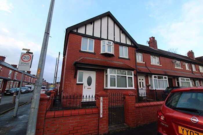 3 Bedroom End Of Terrace House For Sale In Great Cheetham Street East, Salford, Manchester, M7
