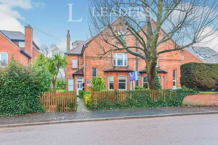 1 Bedroom Apartment To Rent In Beaconsfield Road, AL1