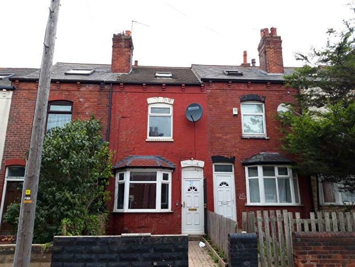 4 Bedroom Terraced House To Rent In Nowell Terrace, Leeds, LS9