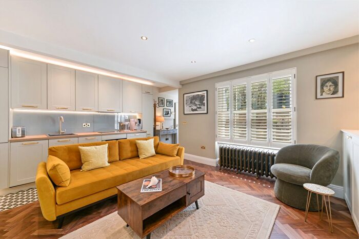 1 Bedroom Studio To Rent In Stratford Road, W8