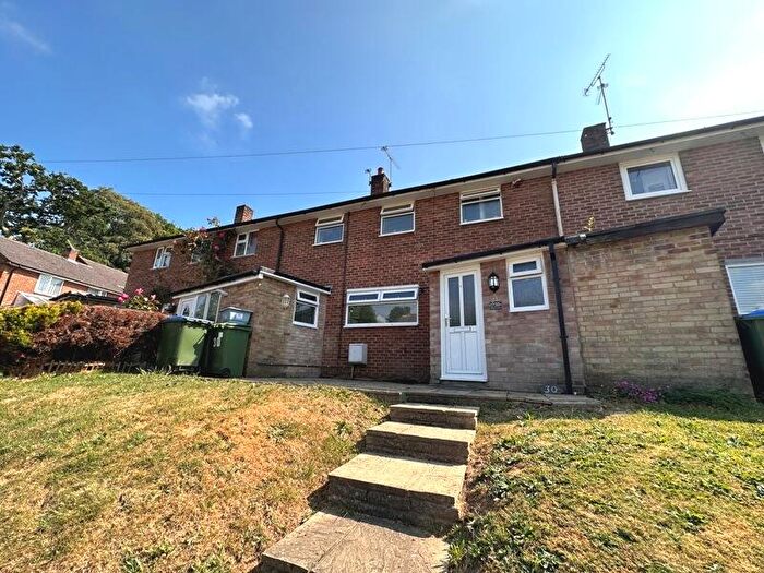 3 Bedroom Terraced House For Sale In Cheriton Avenue, Southampton, SO18