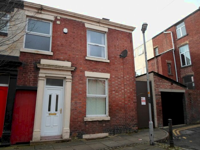 3 Bedroom End Of Terrace House To Rent In Lauderdale Street, Preston, PR1