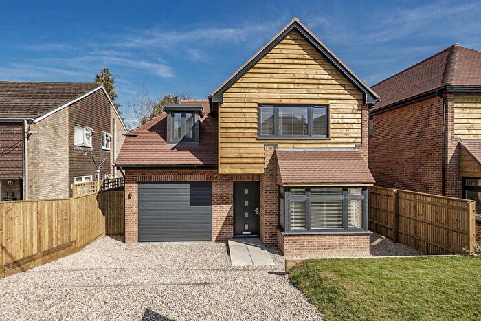 4 Bedroom Detached House To Rent In Elvendon Road, Goring On Thames, RG8