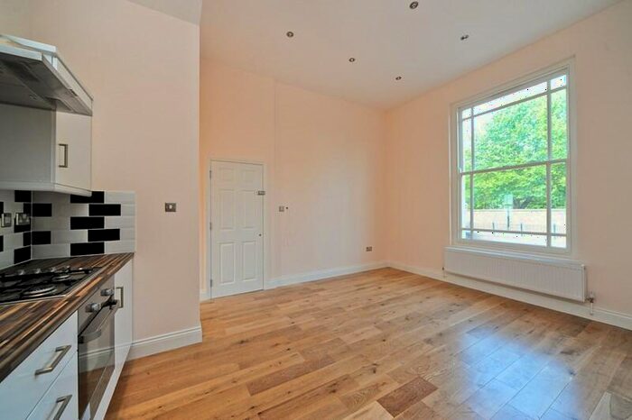 1 Bedroom Apartment To Rent In East India Dock Road, Limehouse, E14