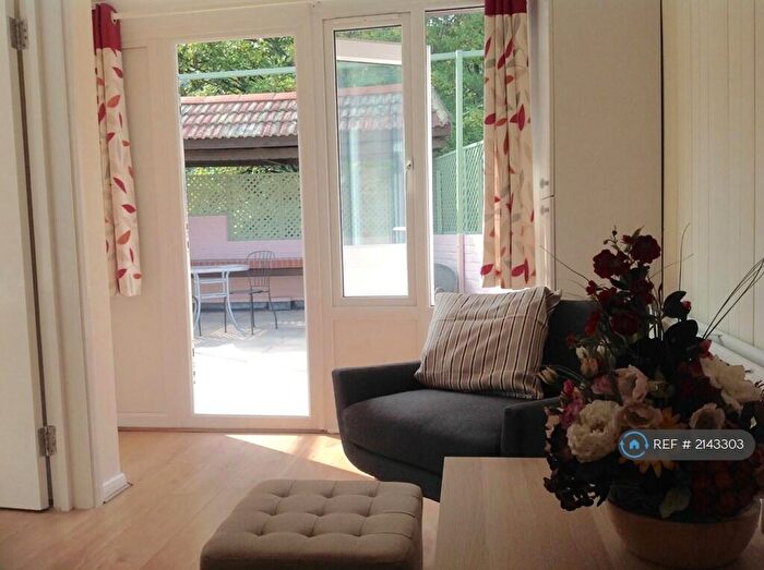 2 Bedroom Flat To Rent In Caledonian Road, London, N1