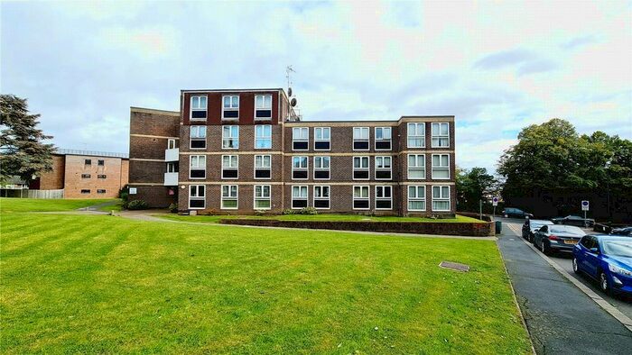 3 Bedroom Flat To Rent In Rusper Close, Stanmore, HA7