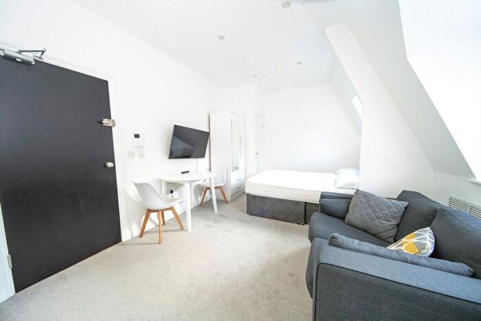 1 Bedroom Apartment To Rent In - St Andrews House, Newcastle, NE1