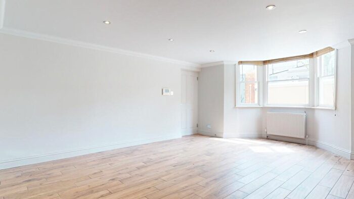 2 Bedroom Flat To Rent In Buckingham Street, City Centre, Brighton, BN1
