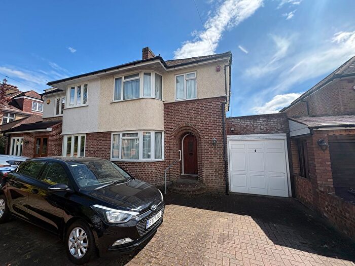 3 Bedroom Semi-Detached House To Rent In Chaseville Park Road, London, N21