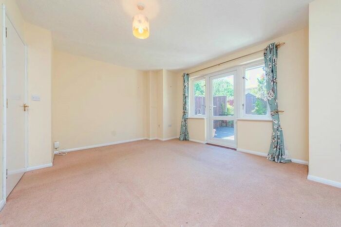 3 Bedroom Terraced House To Rent In Lancastrian Road, Wallington, Surrey, SM6