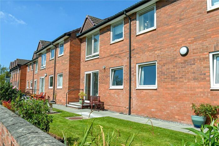 1 Bedroom Retirement Property For Sale In Dale Avenue, Heswall, Wirral, CH60