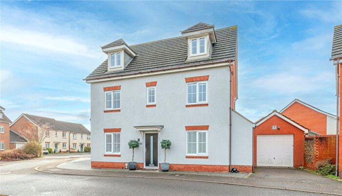 6 Bedroom Detached House For Sale In Cygnet Close, Attleborough, Norfolk, NR17