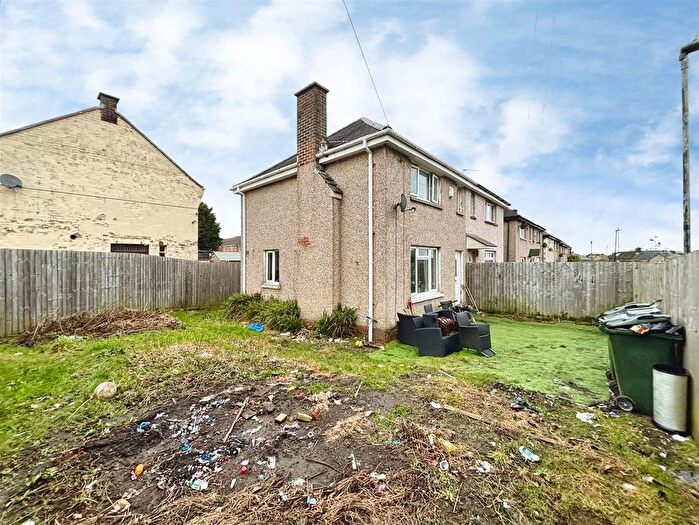 2 Bedroom Semi Detached House For Sale In Boston Walk, Bradford, BD6