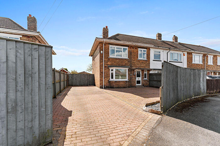 3 Bedroom Semi-Detached House For Sale In Lady Frances Crescent, Cleethorpes, DN35