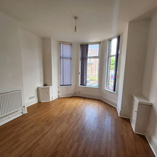 1 Bedroom Flat To Rent In Flat, Kremlin Drive, Liverpool, L13