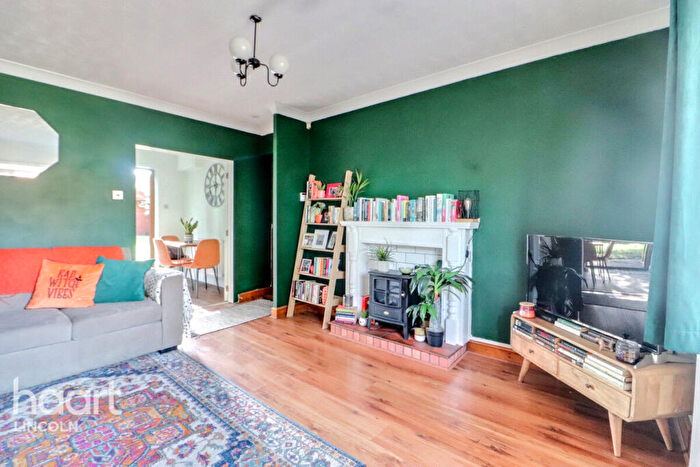 2 Bedroom Semi-Detached House For Sale In Winthorpe Close, Lincoln, LN6