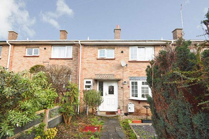 3 Bedroom Terraced House For Sale In Stanes Road, Braintree, CM7