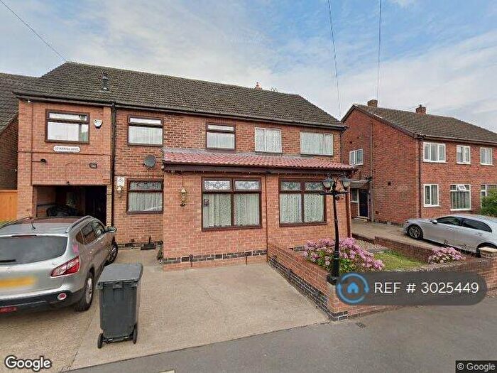 3 Bedroom Semi-Detached House To Rent In Marina Drive, Derby, DE21