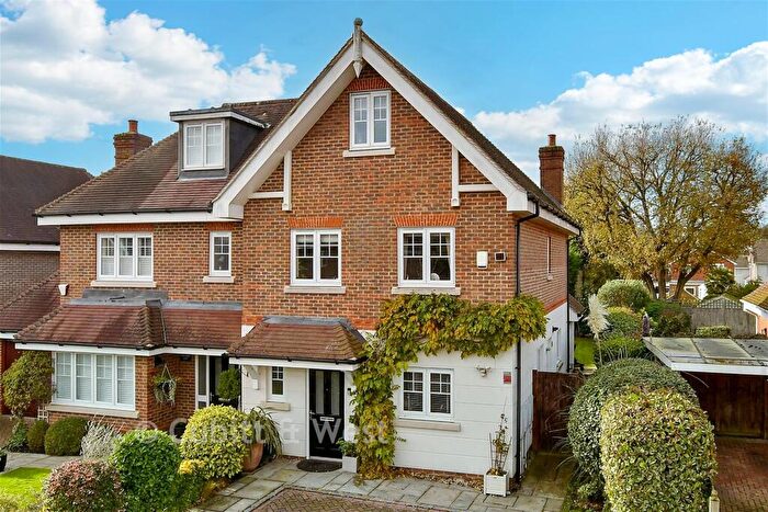 4 Bedroom Semi Detached House For Sale In Magnolia Drive, Banstead, Surrey, SM7