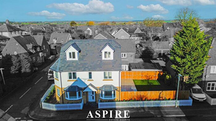 4 Bedroom Detached House For Sale In Bridge Street, Noak Bridge, Basildon, SS15