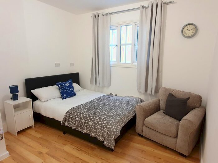 Studio To Rent In Lower High Street, Wednesbury, WS10