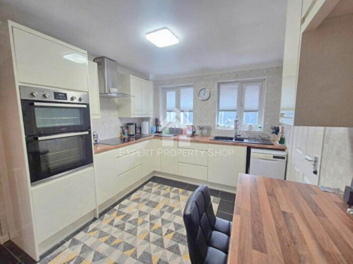 3 Bedroom Detached House For Sale In Bert Allen Drive, Old Leake, PE22