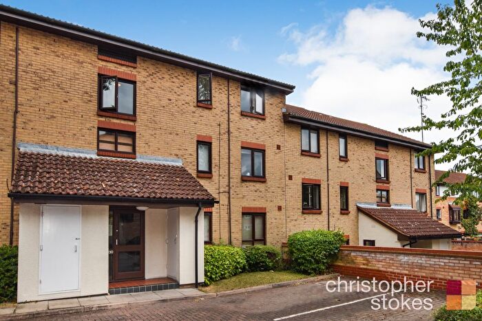 1 Bedroom Flat To Rent In Guinevere Gardens, Cheshunt, Hertfordshire, EN8