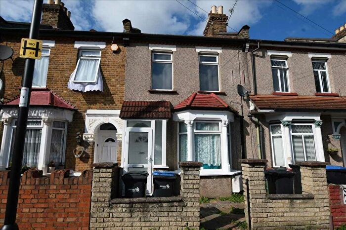 3 Bedroom House To Rent In Grosvenor Road, London, N9