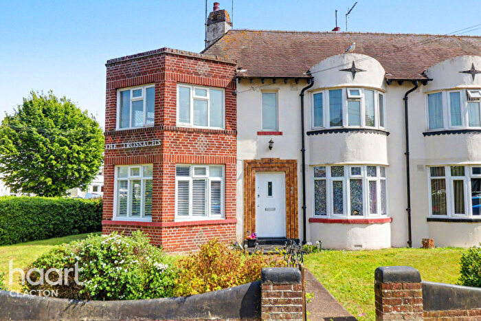 2 Bedroom Maisonette For Sale In Holland Road, Clacton-on-Sea, CO15