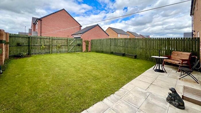 3 Bedroom Semi Detached House For Sale In Grange View, Winterton, Scunthorpe, DN15