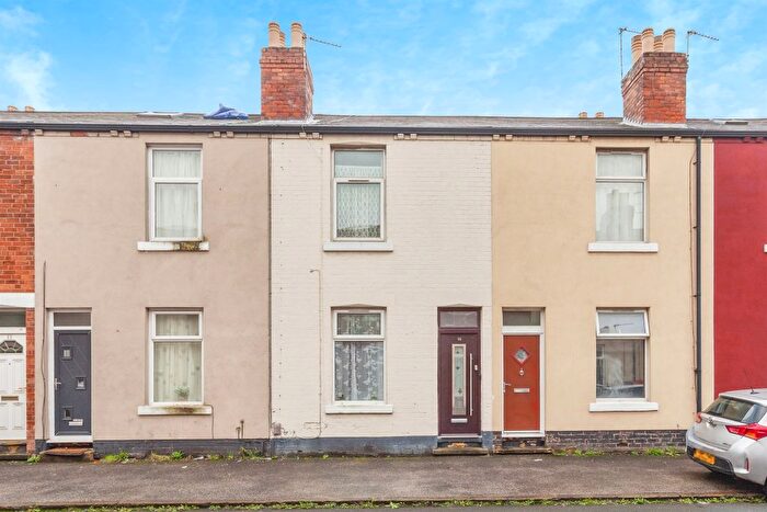 2 Bedroom Terraced House For Sale In Plumpton Street, Wakefield, WF2