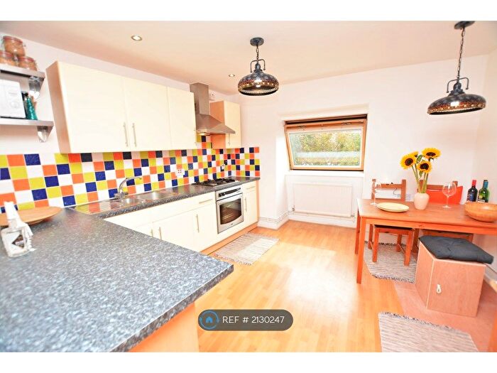 Studio To Rent In Woburn Close, London, SW19