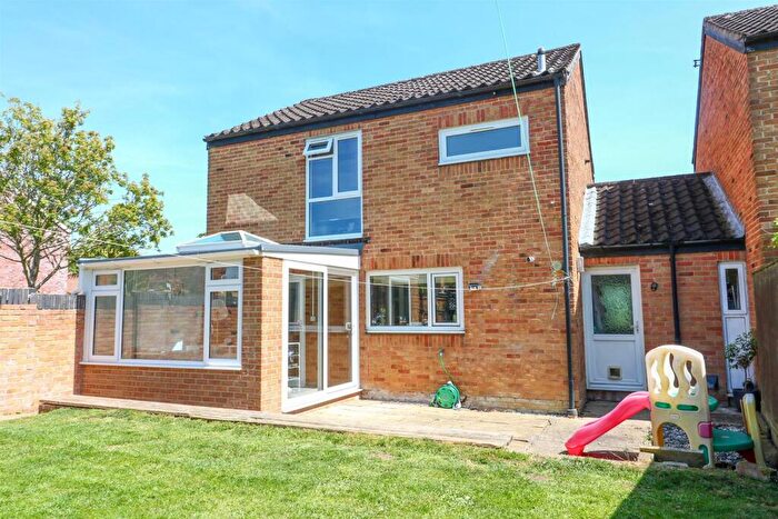 3 Bedroom Link Detached House For Sale In Lincoln Avenue, Saxmundham, IP17
