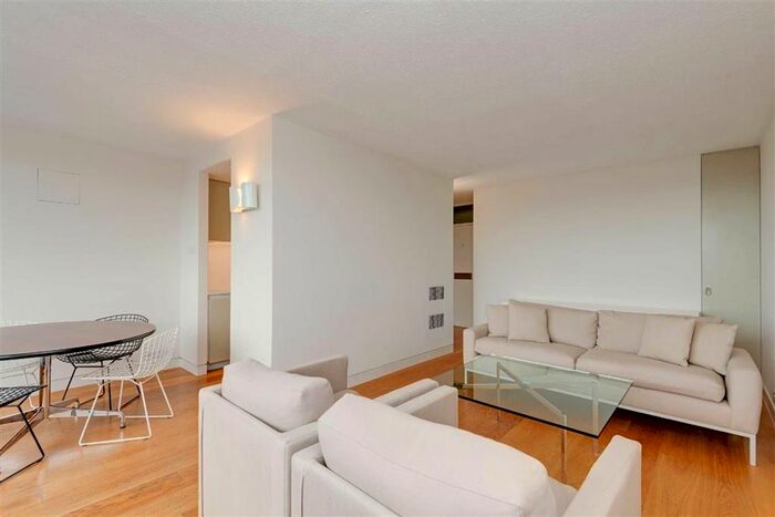 2 Bedroom Flat To Rent In Luxborough Street, London, W1U