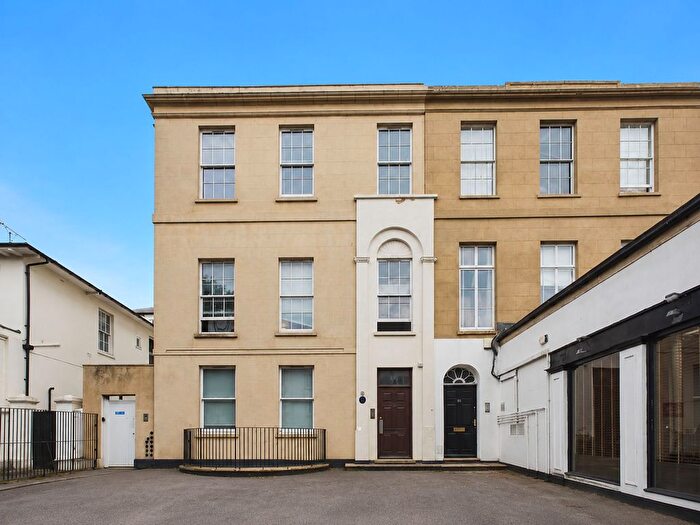 1 Bedroom Flat To Rent In Winchcombe Street, Cheltenham, GL52
