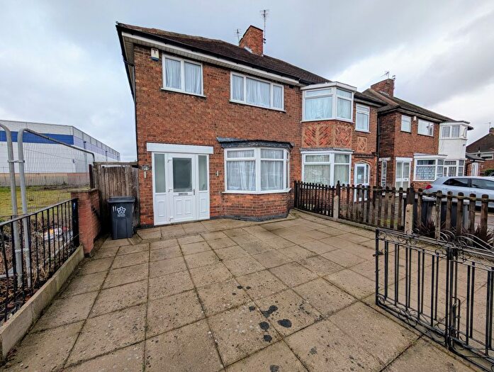 3 Bedroom Property To Rent In Abbey Park Road, Leicester, LE4