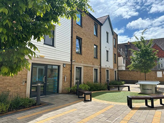 Flat To Rent In St. Peters Street, Canterbury, Kent, CT1